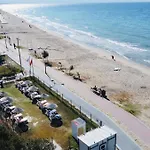 Feriehus Denize 5 Dk Yuerueme Mesafesinde Kus-ar Sitesi Kusadası