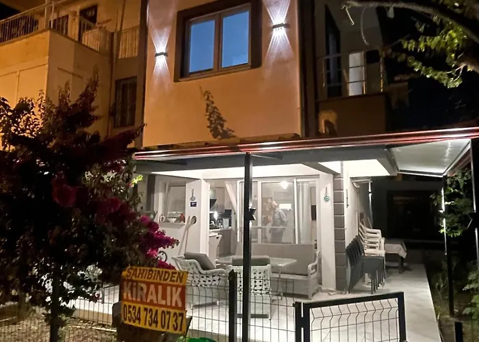 Denize 5 Dk Yuerueme Mesafesinde Kus-ar Sitesi بيت للعطل كوشاداسيه