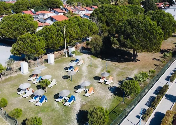 Denize 5 Dk Yuerueme Mesafesinde Kus-ar Sitesi بيت للعطل