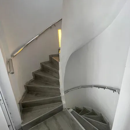 Denize 5 Dk Yuerueme Mesafesinde Kus-ar Sitesi Ferienhaus