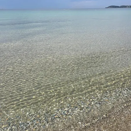Ferienhaus Denize 5 Dk Yuerueme Mesafesinde Kus-ar Sitesi Kusadası