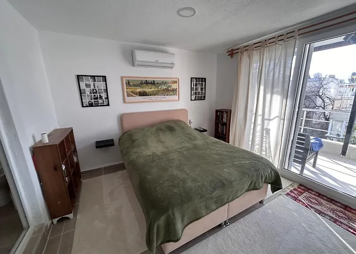 Denize 5 Dk Yuerueme Mesafesinde Kus-ar Sitesi 度假居 *