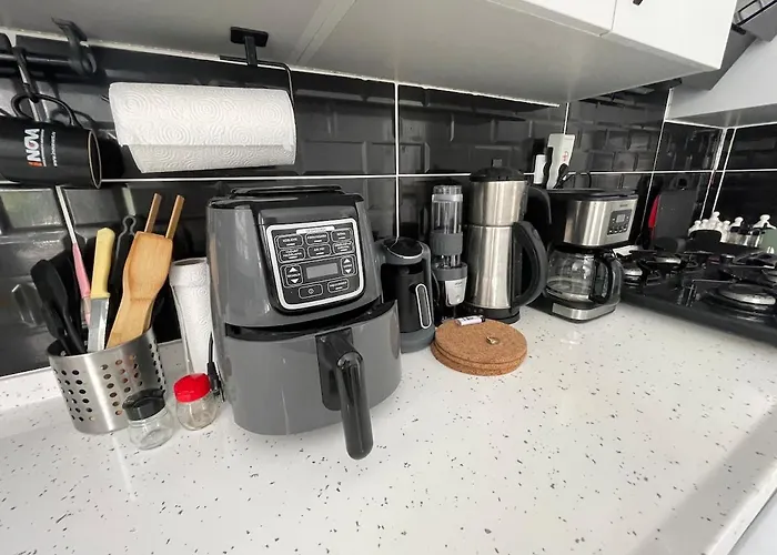 Denize 5 Dk Yuerueme Mesafesinde Kus-ar Sitesi *
