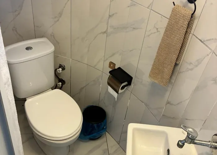 Denize 5 Dk Yuerueme Mesafesinde Kus-ar Sitesi * 库萨达斯